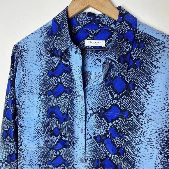 280 Equipment Signature Diamond Back Python Blouse - Picture 2 of 4